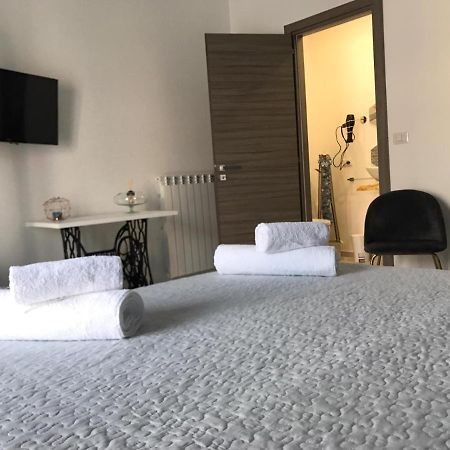 B&B Le Stanze Al Centro Агридженто Экстерьер фото